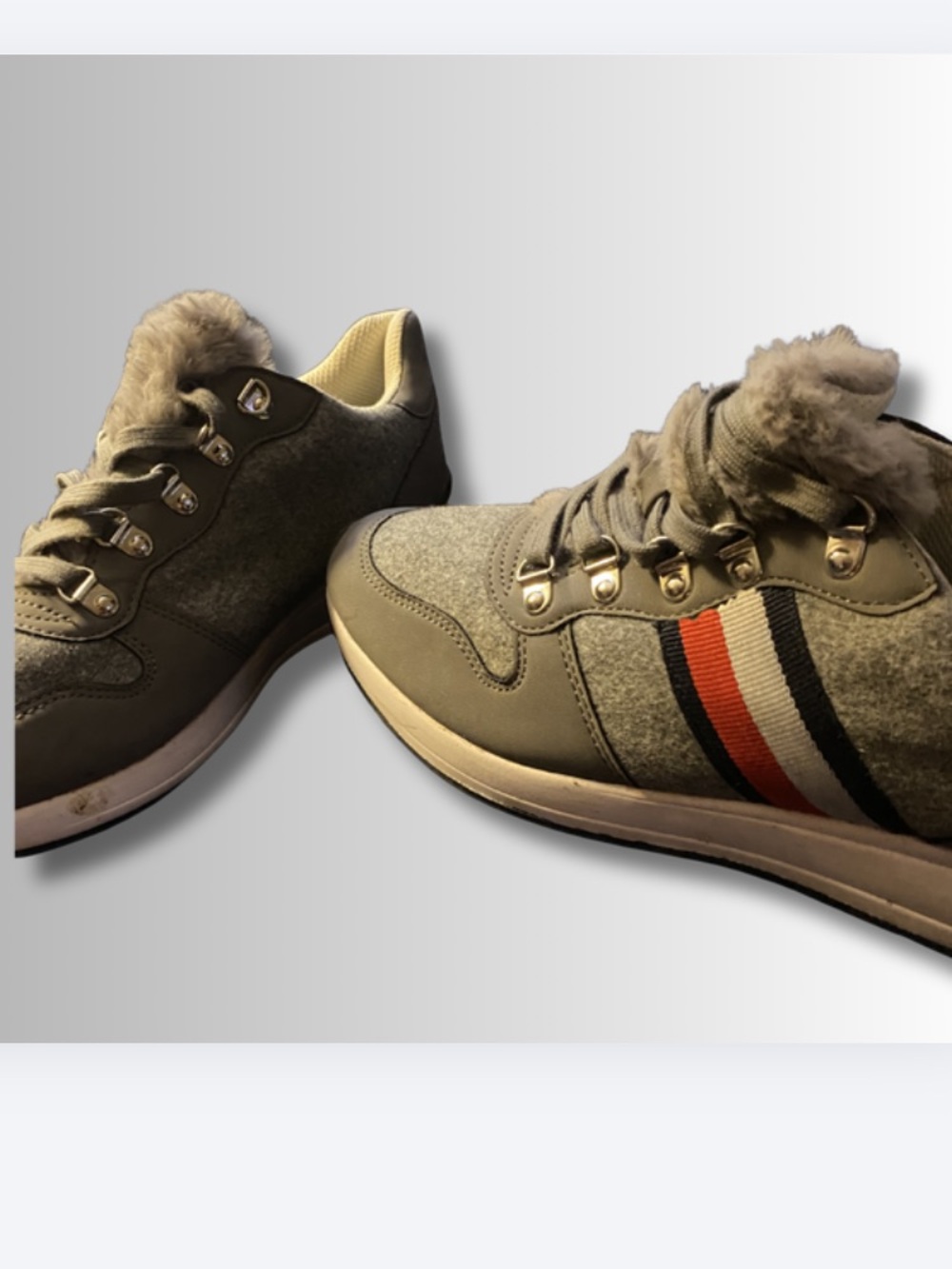 Tommy Hilfiger Men’s Casual Grey Wool-Trim Sneakers with Striped Accent sz 10